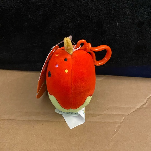 NWT Keir the candy apple Halloween Squishmallow clip - Picture 5 of 5